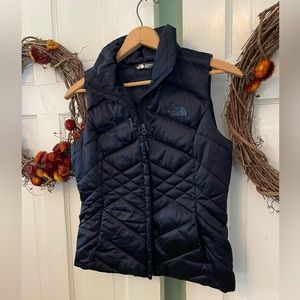 North Face Navy Puffy Zip Front Vest Size XS NWOT